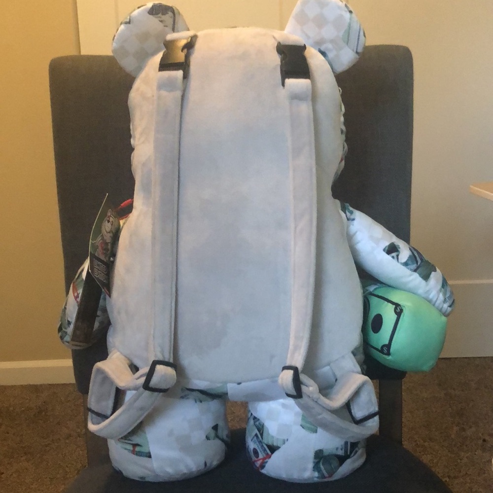 Sprayground bear backpack - Picture 2 of 4